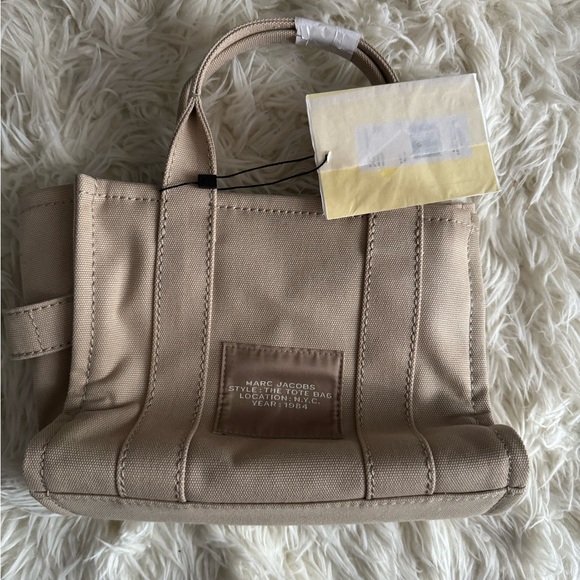 Marc Jacobs Tan The Canvas Small Tote Bag - Picture 3 of 4